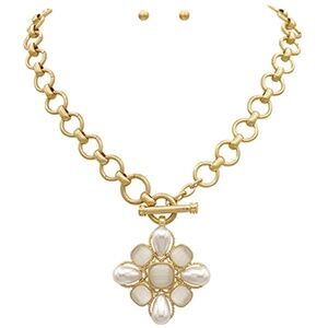 Vintage Statment Pear Necklace Set